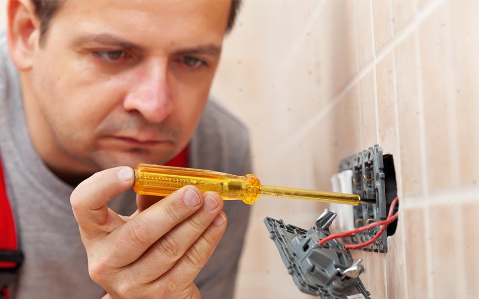 électricien dans le bâtiment Issy-les-Moulineaux